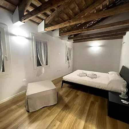 Antico Rudere Luxury Apartment *